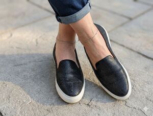 Franco Sarto Mitchell Women's Slip On Sneakers 9.5M Black Snakeskin Loafer Shoes